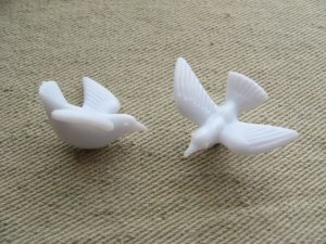 画像1: Flying Plastic Doves（L) 2個入り