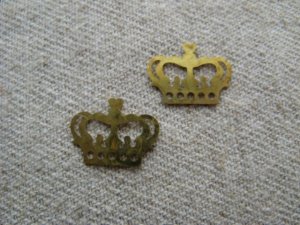 画像1: Brass Plate Crowns 2個入り