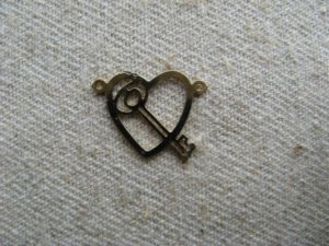 画像1: Vintage Key in a Heart Charm  