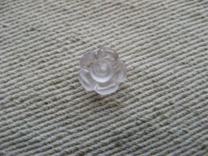 画像1: Vintage Frosted Lucite Flower cabochon