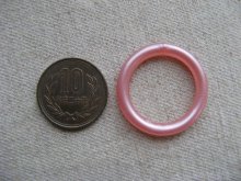 他の写真1: Vintage Pearlized Plastic Ring Beads 