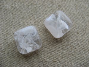 画像1: Plastic Floating-White Square Beads