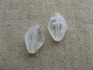 画像1: Plastic Floating-White Diamond Beads 2個いり