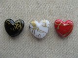 Vintage style Acrylic Heart+Gold Beads 2個いり