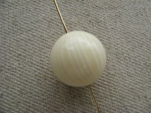 他の写真2: Vintage Ivory/Cream Striped Ball Beads 16mm