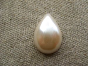 画像1: Vintage Plastic Drop Pearl Cabochon 22mm