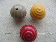 他の写真2: Vintage Deco Round Swirl Beads