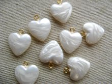 他の写真2: Vintage Plastic Faux Pearl Mini Heart