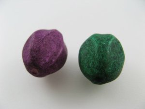 画像2: Vintage Plastic Metalic Washed Beads