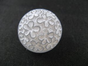 画像5: Vintage Plastic Frost Daisy Button