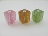 Vintage Cube Twist Glitter Beads 2個入り
