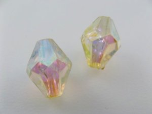 画像1: Vintage Plastic AB Diamond Beads 4個入り
