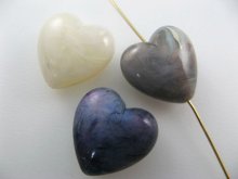 他の写真2: Vintage Plastic Marble Heart Beads