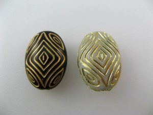 画像1: Vintage style Acrylic Ripple Oval Beads 2個いり