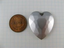 他の写真1: Vintage Plastic Silver Heart Big Pendant
