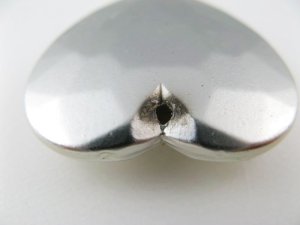 画像2: Vintage Plastic Silver Heart Big Pendant