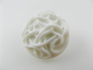 画像1: Plastic White Scribble Pattern Button