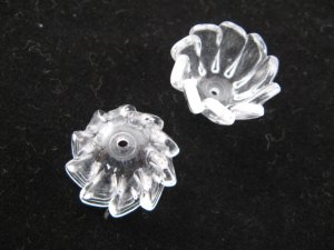 画像2: Clear Plastic Flower Cap Beads 4個入り