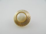 Plastic Round Pearl+Gold Button