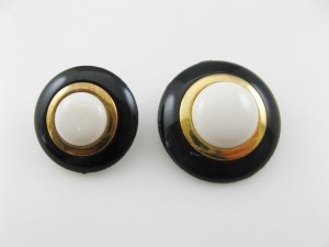 画像1: Vintage Plastic Black+Gold+Ivory Button