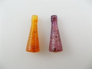 画像1: Vintage Plastic "Cone Bottle" Marble Beads 2個入り