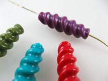 他の写真2: Vintage Plastic Matte Pasta-Tube Beads 2個入り