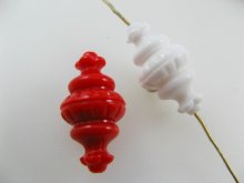他の写真2: Vintage Plastic "Oriental Lamp" Beads