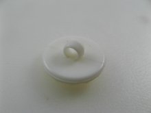 他の写真2: Plastic Round White Flower Button