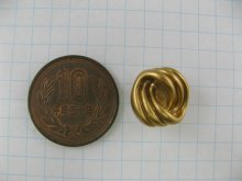 他の写真1: Vintage Plastic Gold Spiral Button (S)