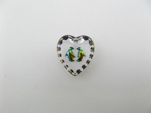 画像1: Tiny Penguin Heart Glass Intaglio Pendant