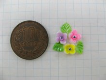 他の写真1: Vintage Triangle Trio Flower Cabochon