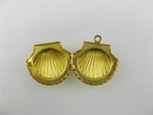 他の写真2: Brass Shell lockets