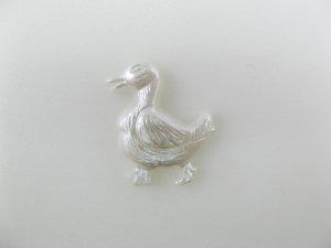 画像1: Vintage Plastic Pearlized Duck Cabochon