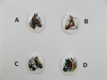 他の写真2: Vintage Plastic Horse Picture Cabochon 