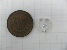 他の写真1: Tiny "Teddy bear" Heart Glass Intaglio Pendant