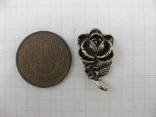他の写真1: Vintage Plastic A/Silverplated Rose+Stem Cabochon