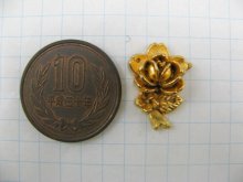 他の写真1: Vintage Plastic Goldplated Stemmed Rose cabochon