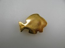 他の写真2: Vintage Plastic Goldplated "Fish"