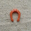 画像2: Vintage Plastic Horseshoe cabs 2個入り (2)