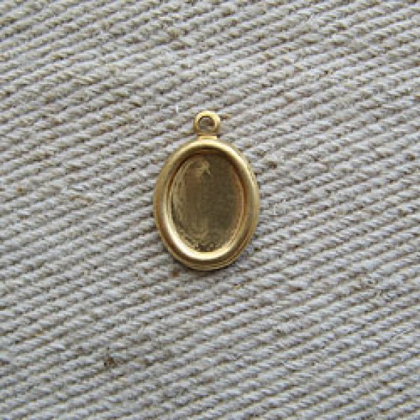 画像1: BRASS Rolled Edge Oval Setting 8x6mm 2個入り (1)