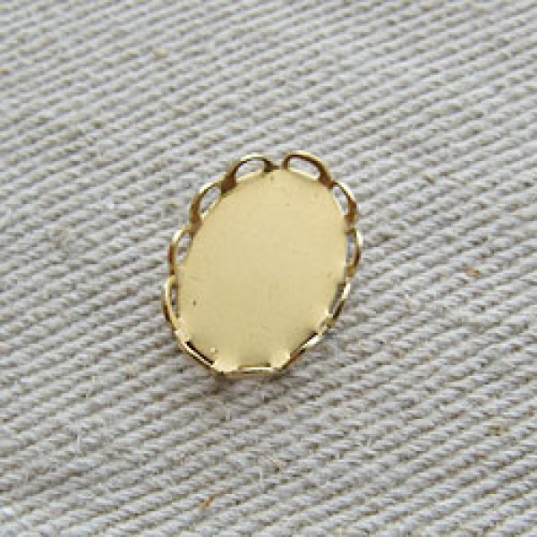 画像1: Brass Lace Edged Oval Setting 14x10mm 2個入り (1)