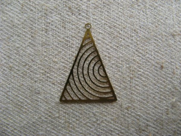 画像1: Triangle+Concentric-ring BRASS PLATE (1)