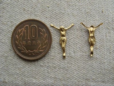 画像1: Jesus Crucified Charm 