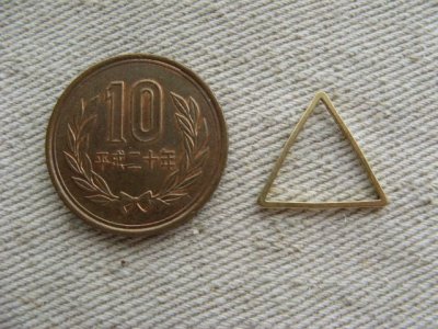 画像1: BRASS Triangles 17mm 2個いり