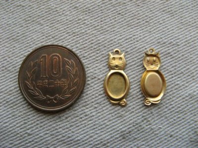 画像1: BRASS Cat Oval Setting 8x6mm 2個入り