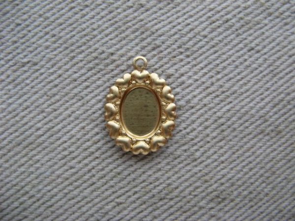 画像1: Brass Heart Border Setting 8x6mm (1)