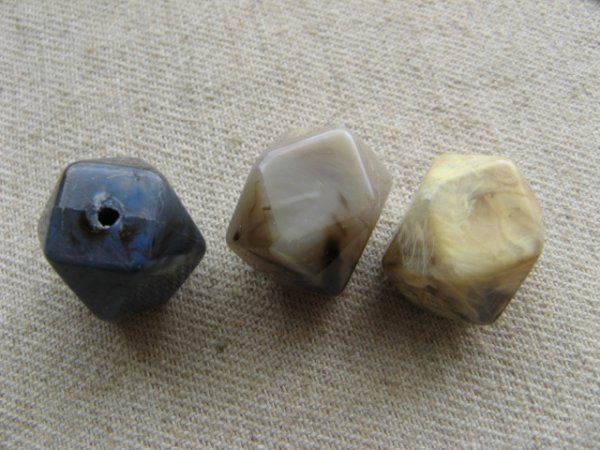 画像1: Vintage Marble-Stone Faceted Beads (1)