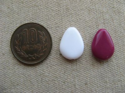 画像1: Vintage Flat Teardrop Beads 