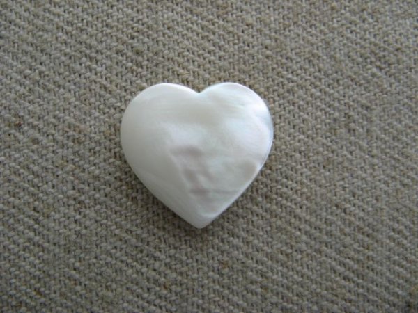 画像1: Vintage Mother of Pearl Heart Drop 【Mini】 (1)