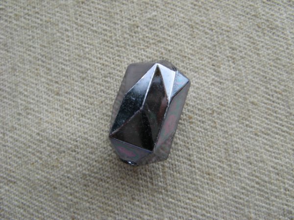 画像1: Vintage Dark/Silver Pentagon Faceted Beads(L) (1)